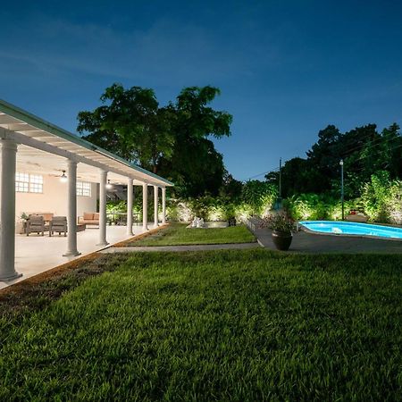 فيلا New Tropical Oasis Retreat In ميامي المظهر الخارجي الصورة